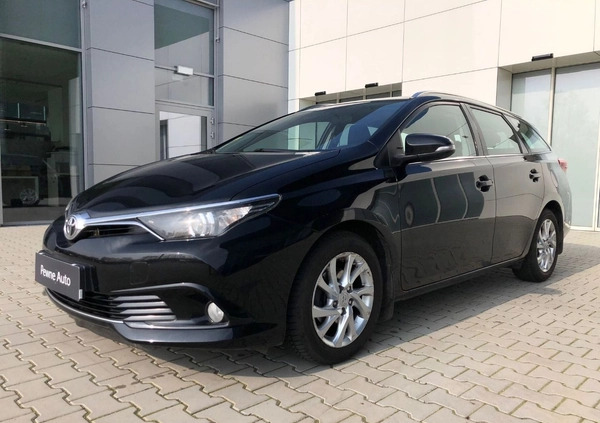 Toyota Auris cena 53900 przebieg: 188214, rok produkcji 2016 z Wyszogród małe 466